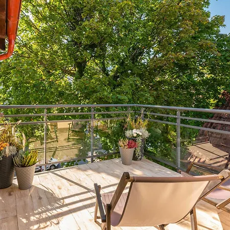 & Park Penthouse By Downtown Apartment