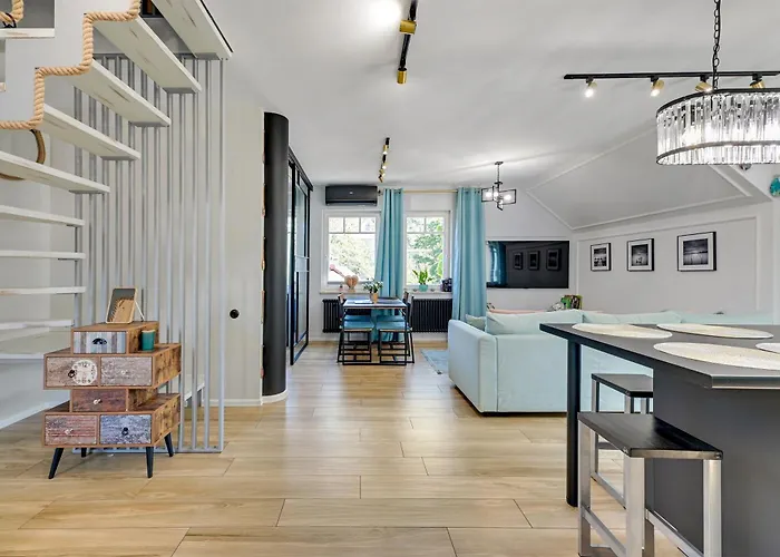 & Park Penthouse By Downtown Apartment