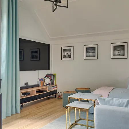 & Park Penthouse By Downtown Daire Sopot